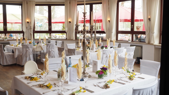 Which wedding guests to invite